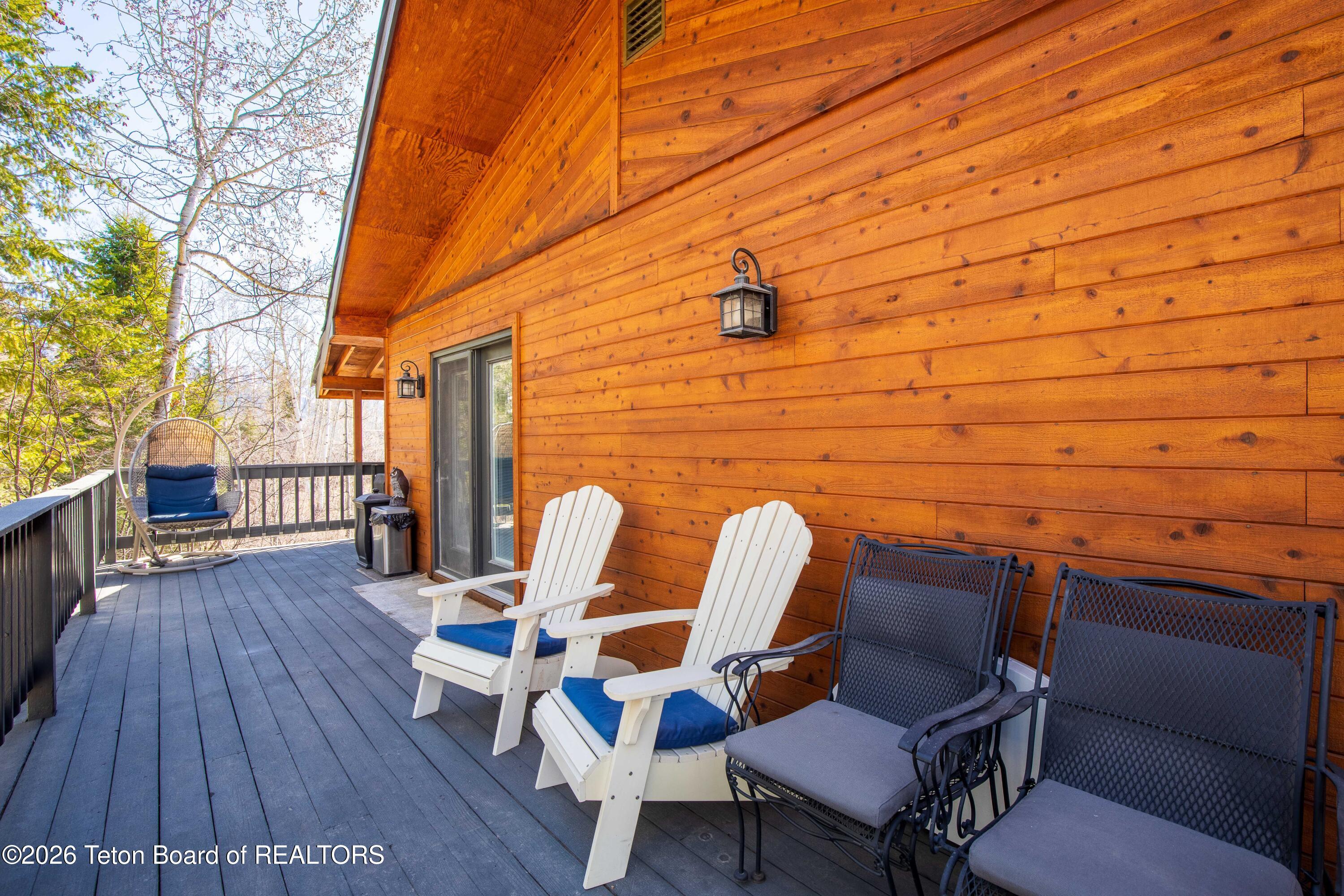 378 Sugar Loaf Drive Star Valley Ranch, WY 83127 - Photo 14 of 40 378 Sugar Loaf IMG_2779-HDR-Edit