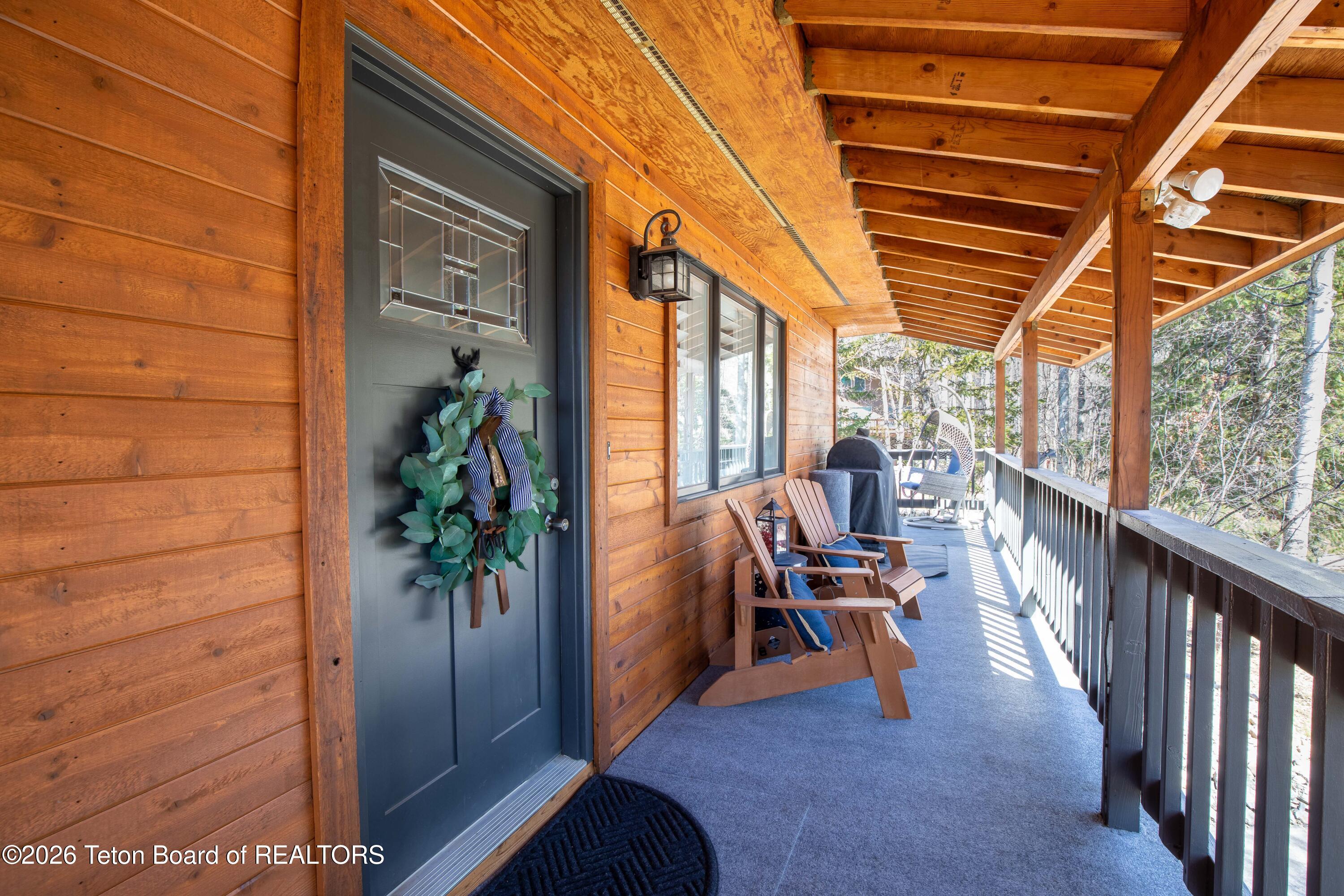 378 Sugar Loaf Drive Star Valley Ranch, WY 83127 - Photo 16 of 40 378 Sugar Loaf IMG_2767-HDR