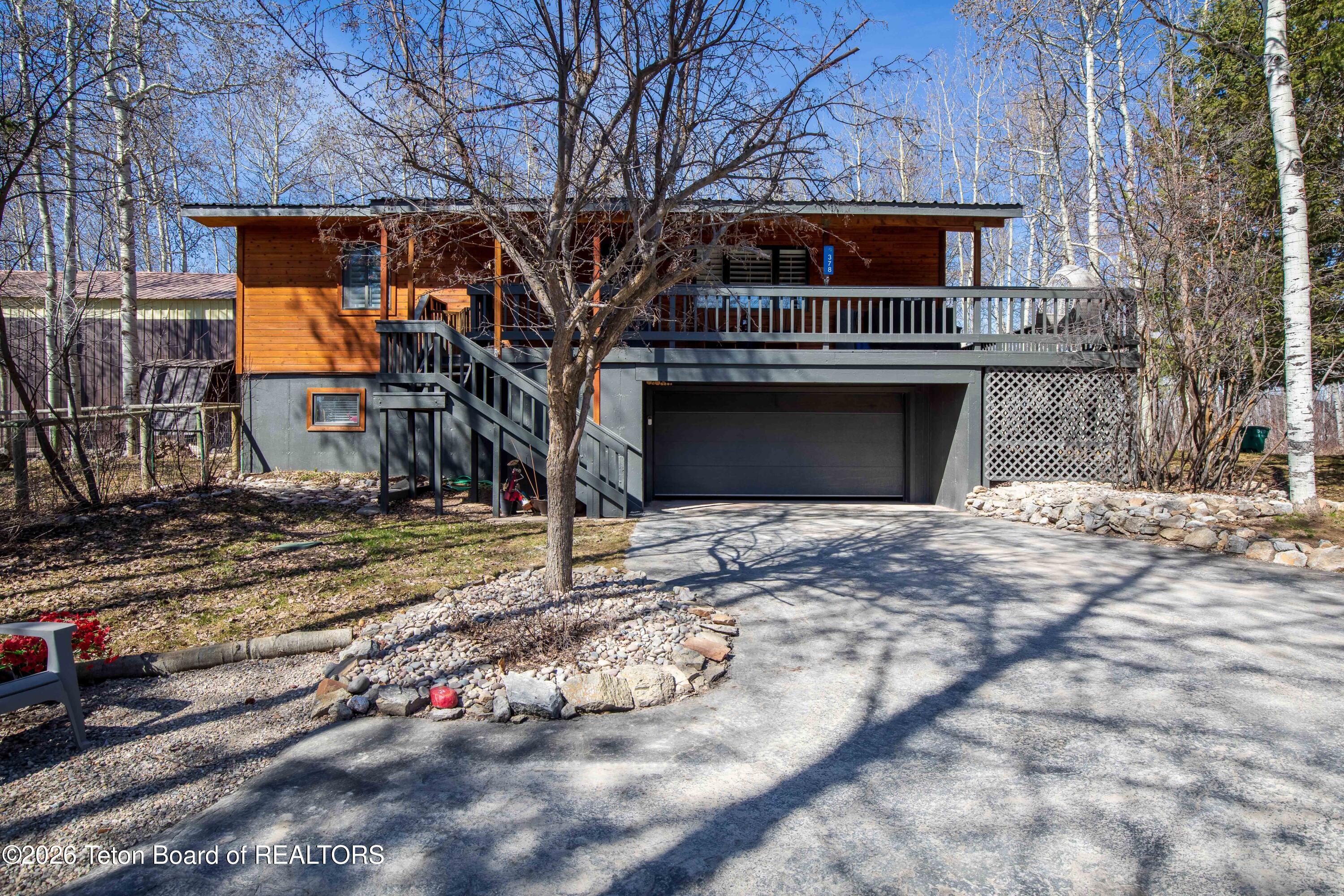 378 Sugar Loaf Drive Star Valley Ranch, WY 83127 - Photo 3 of 40 378 Sugar Loaf IMG_2633-HDR