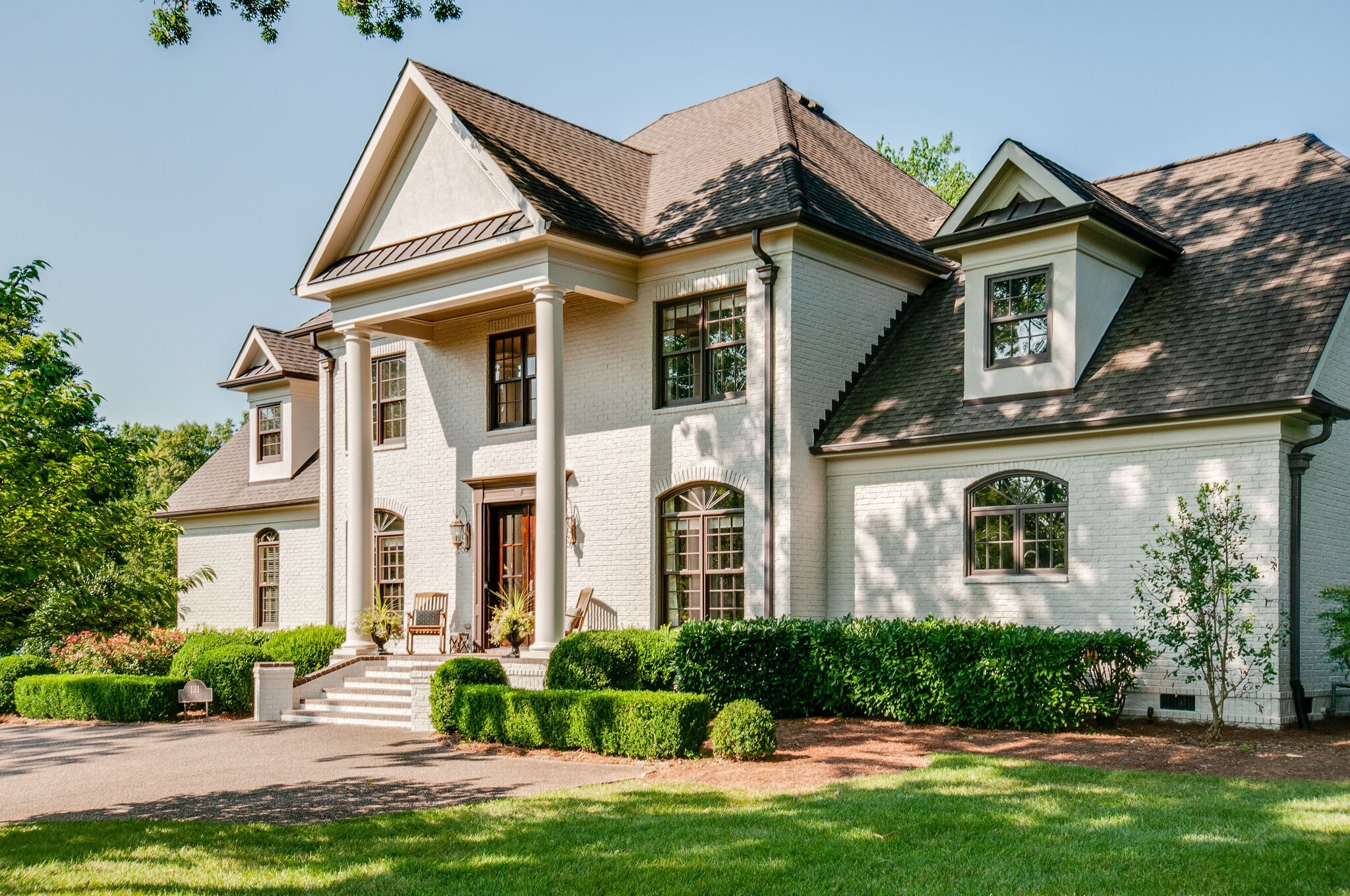 131 Page Road Nashville, TN 37205 - Photo 4 of 49