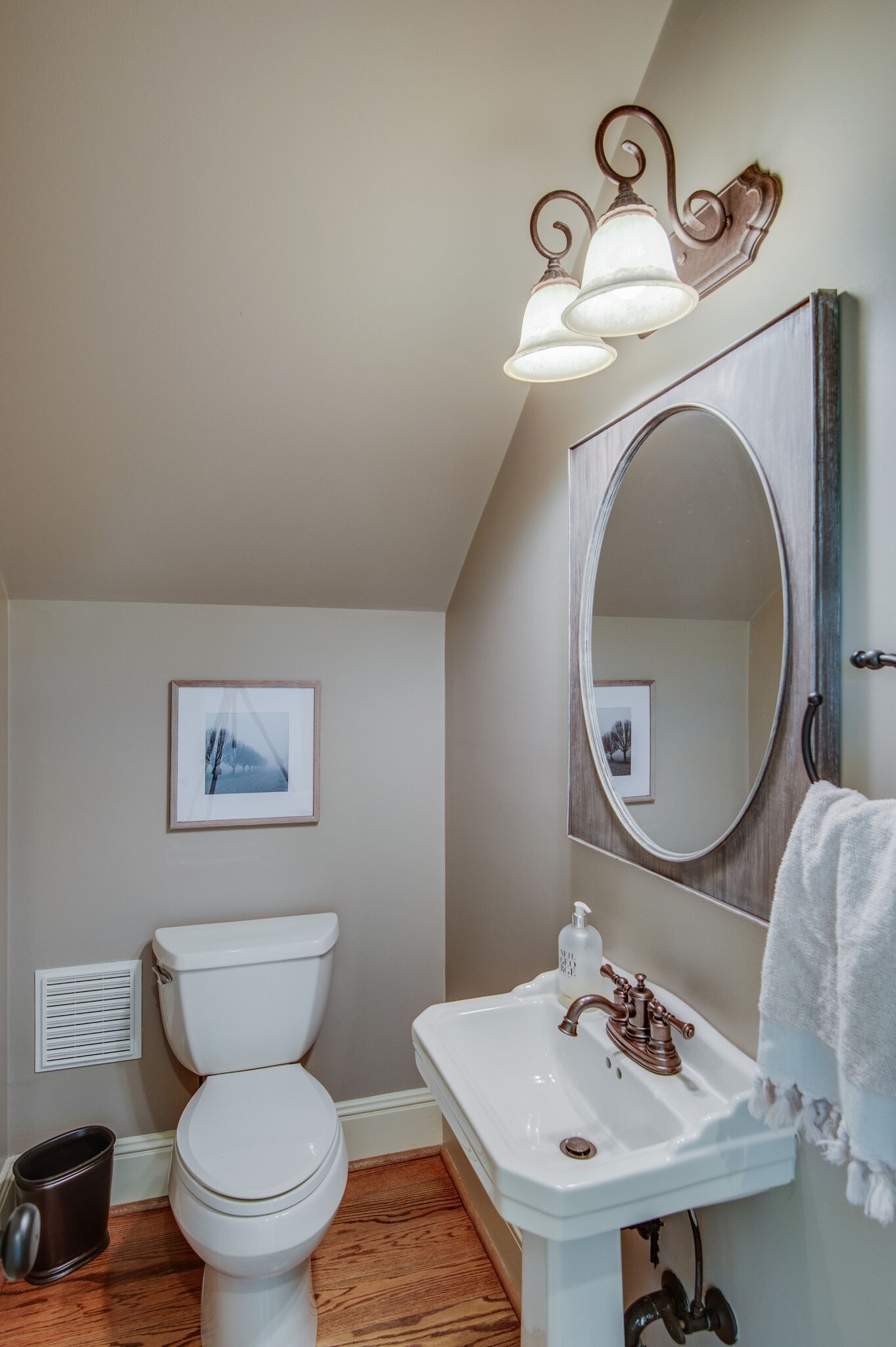 131 Page Road Nashville, TN 37205 - Photo 9 of 49