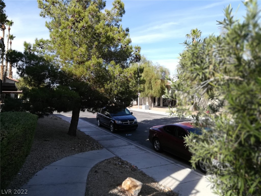 4444 West Desert Inn Road, Unit A Las Vegas, NV 89102 - Photo 3 of 12