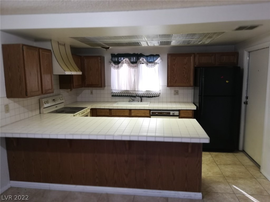 4444 West Desert Inn Road, Unit A Las Vegas, NV 89102 - Photo 4 of 12