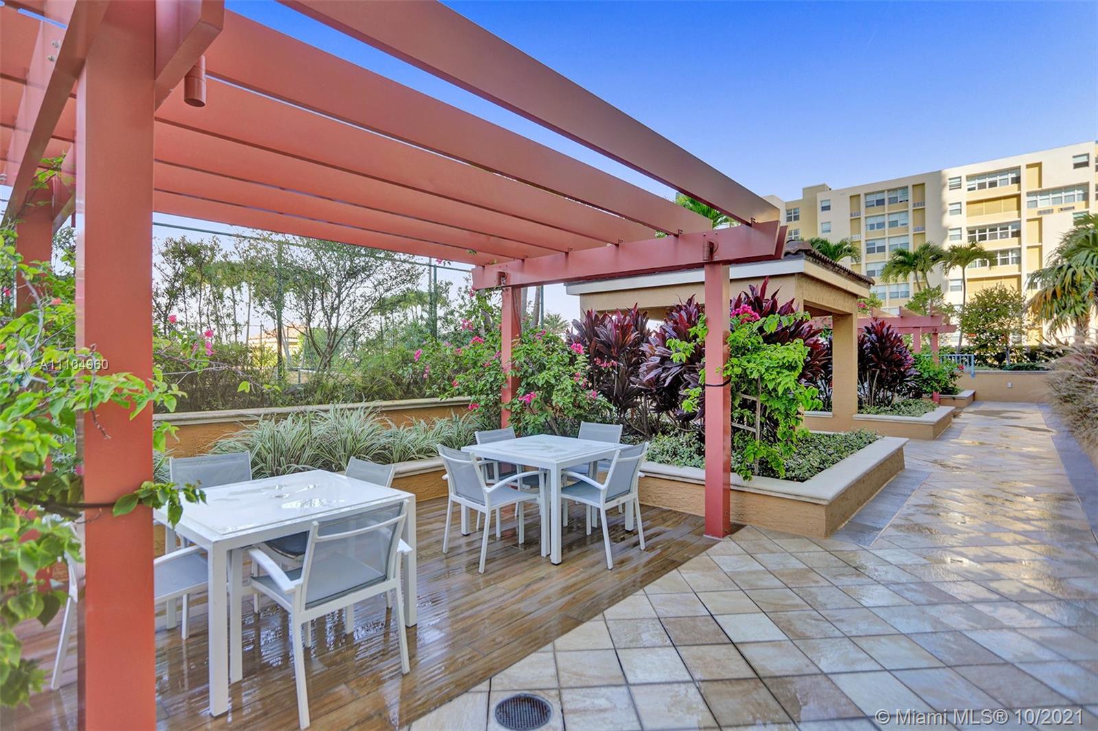 90 Alton Road, Unit 2809 Miami Beach, FL 33139 - Photo 22 of 39 Gallery Image 22