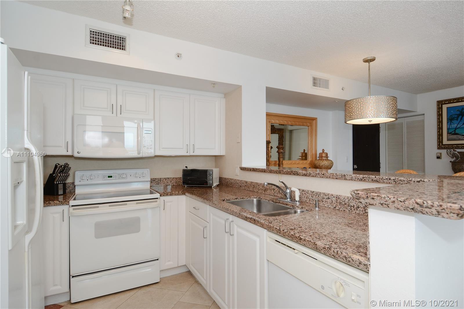 90 Alton Road, Unit 2809 Miami Beach, FL 33139 - Photo 5 of 39 Gallery Image 5