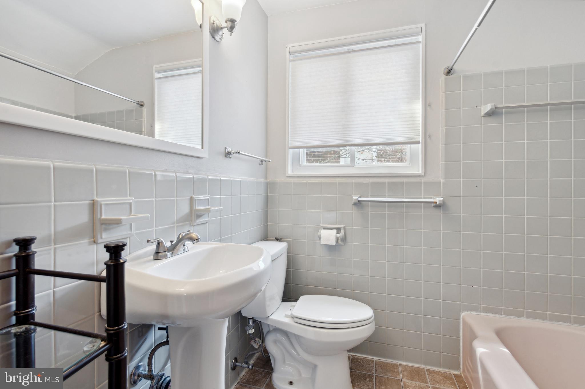 10117 Renfrew Road Silver Spring, MD 20901 - Photo 13 of 27 Bathroom