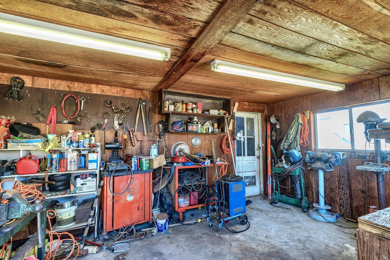 895 Nick Young Road Eagle Point, OR 97524 - Photo 54 of 61 20210402030103240152000000-o