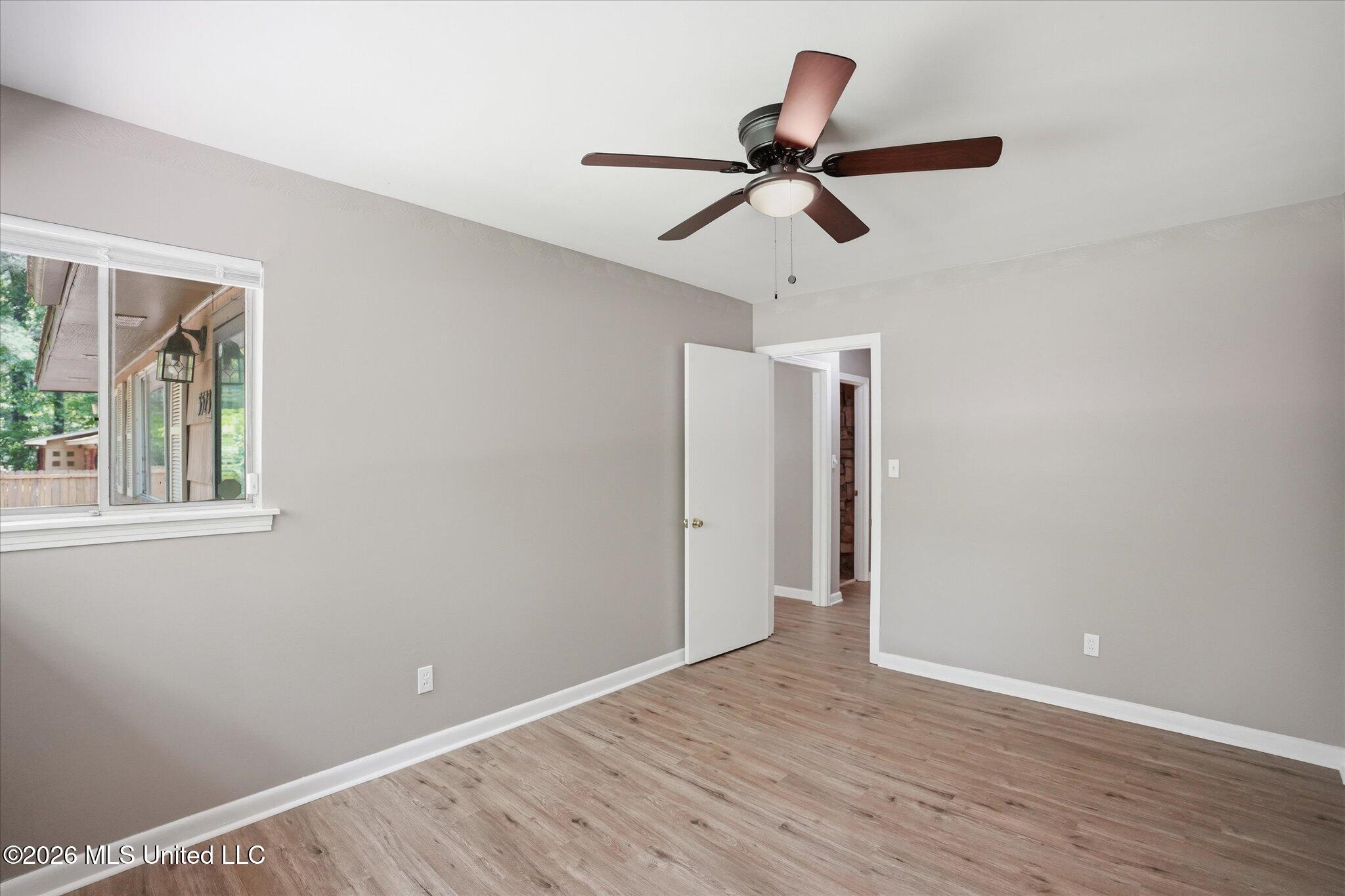 5523 Wayneland Drive Jackson, MS 39211 - Photo 20 of 31 23-5523_Wayneland_Dr_Bedroom_001