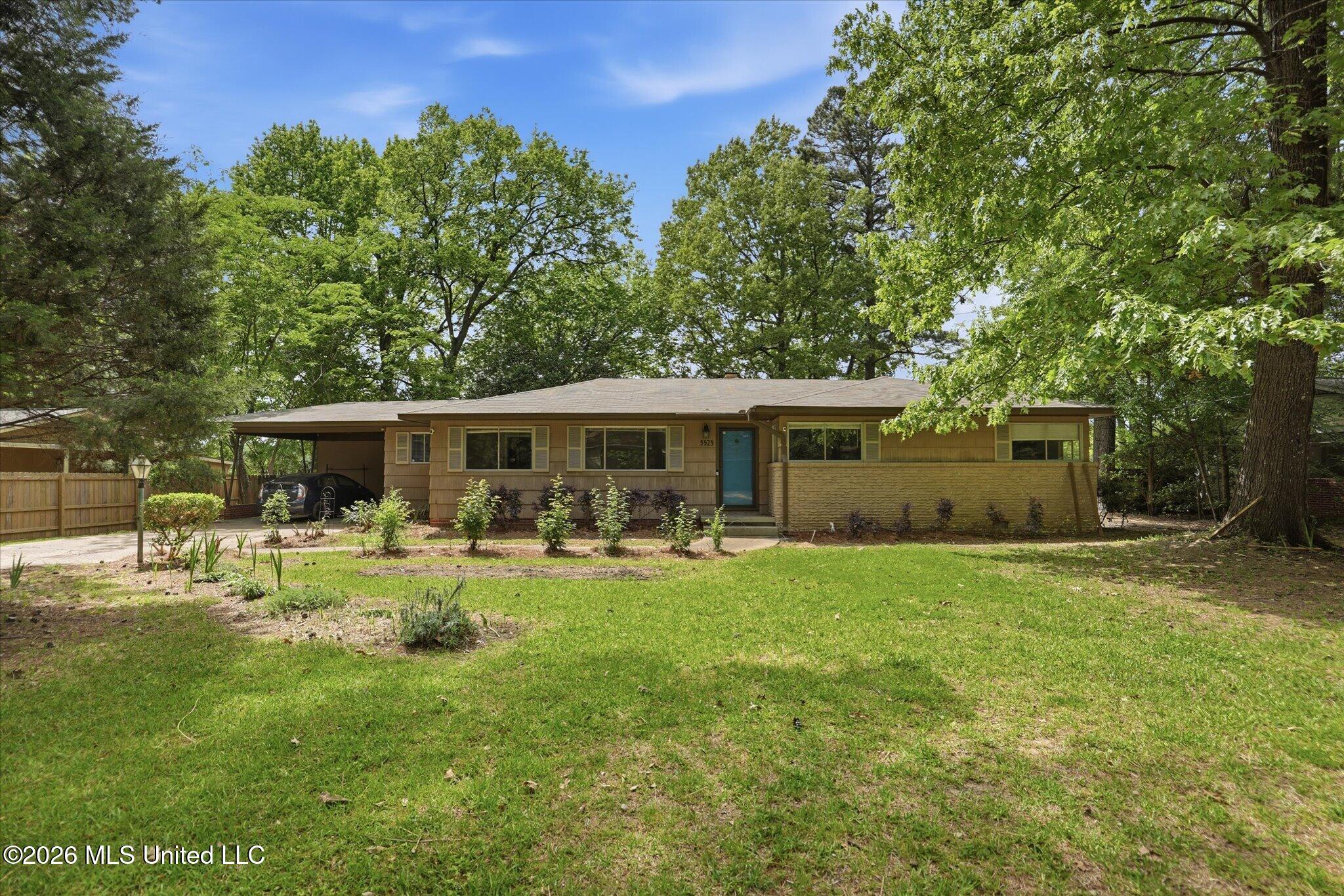 5523 Wayneland Drive Jackson, MS 39211 - Photo 2 of 31 02-5523_Wayneland_Dr_031