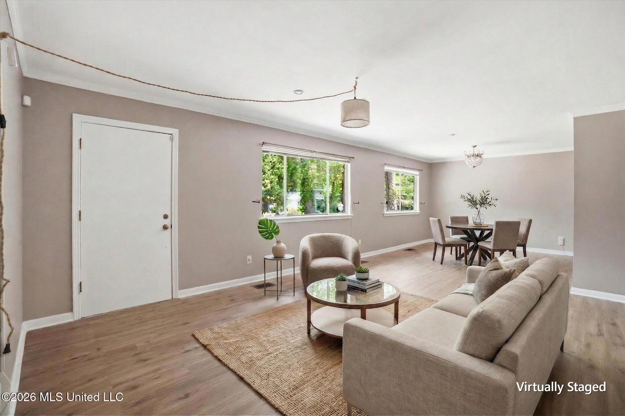 5523 Wayneland Drive Jackson, MS 39211 - Photo 5 of 31 06-5523_Wayneland_Dr_Staged