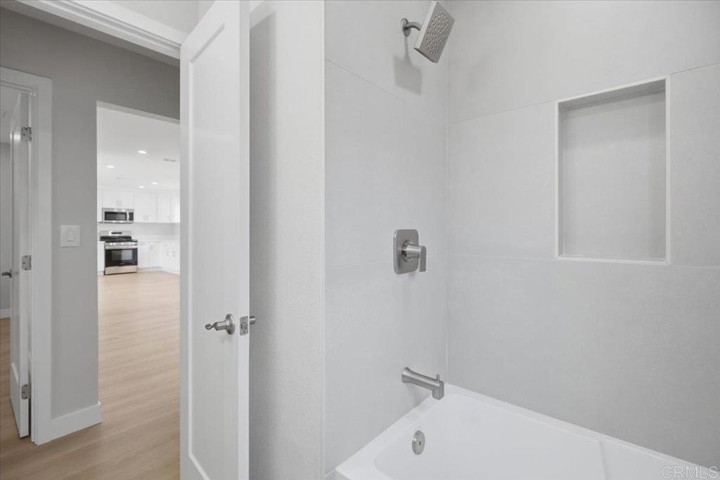 14549 Kittery Street Poway, CA 92064 - Photo 6 of 25 Gallery Image 6