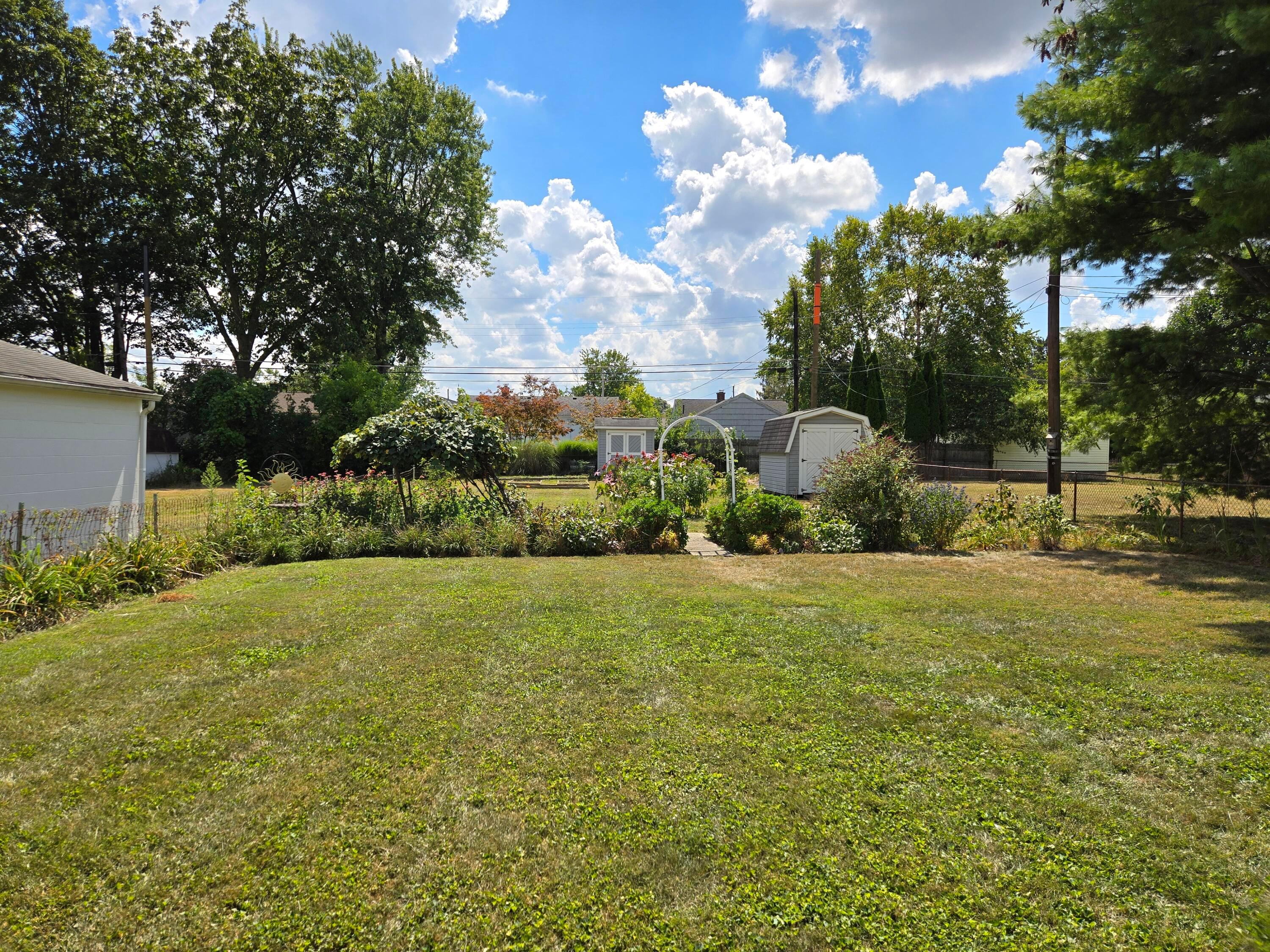 1123 Acton Road Columbus, OH 43224 - Photo 9 of 22 20250903_135839