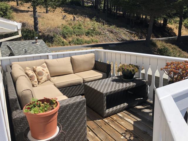 111 Albatross Road Whitethorn, CA 95589 - Photo 9 of 32