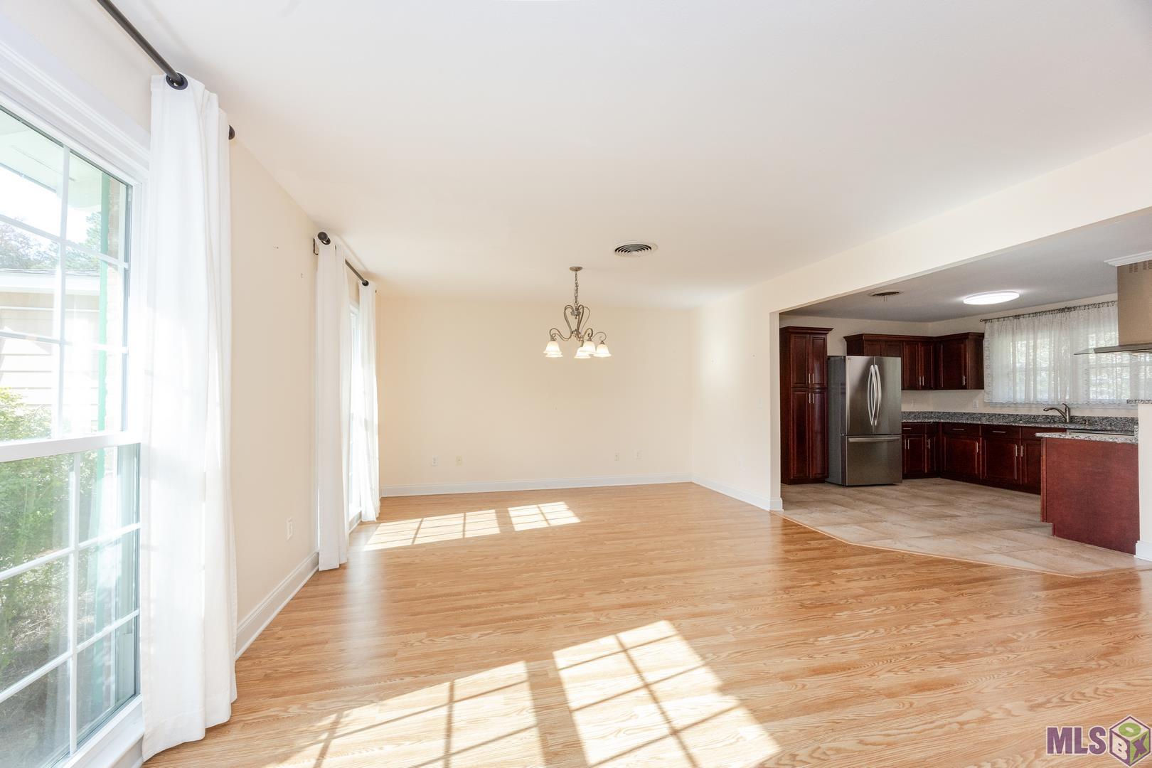 9875 Damuth Drive Baton Rouge, LA 70815 - Photo 9 of 36