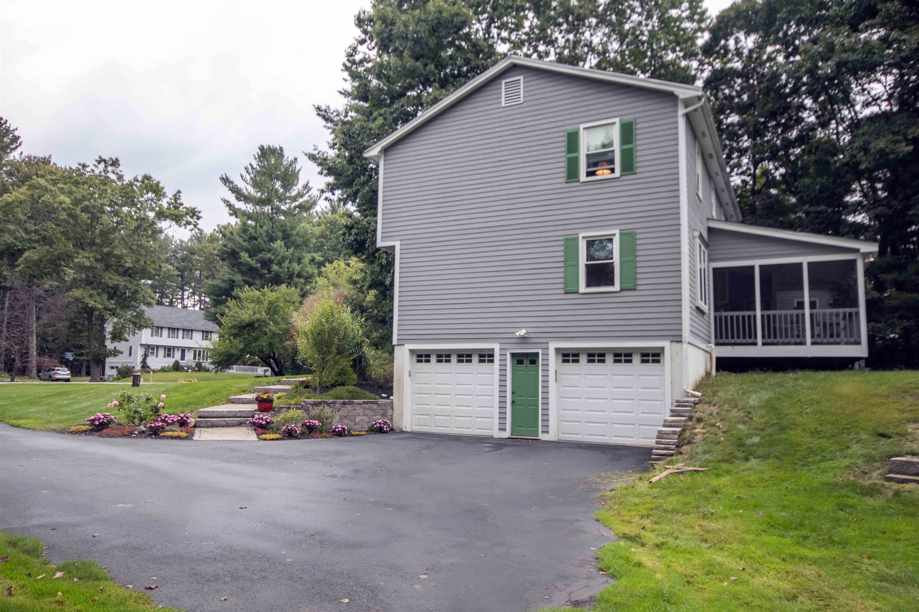 19 Fairway Road Londonderry, NH 03053 - Photo 27 of 32