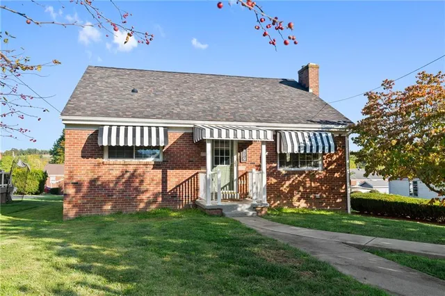 $274,000 | 309 Thorne Street, Houston, PA 15342