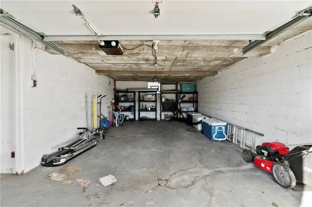 $274,000 | 309 Thorne Street, Houston, PA 15342