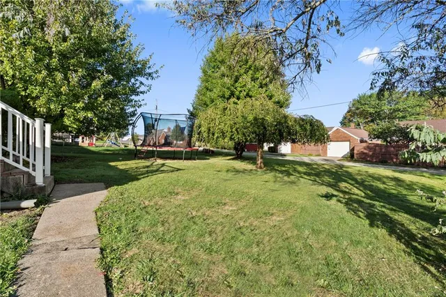 $274,000 | 309 Thorne Street, Houston, PA 15342