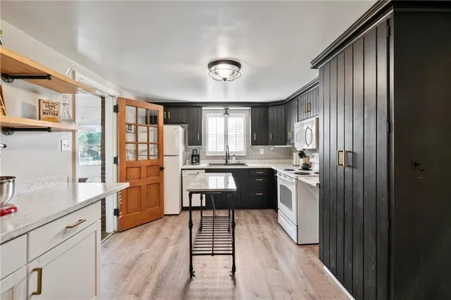 $274,000 | 309 Thorne Street, Houston, PA 15342