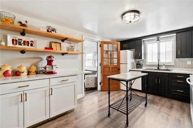 $274,000 | 309 Thorne Street, Houston, PA 15342