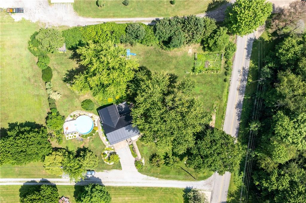 519 Gas Valley Road Georgetown, PA 15043 - Photo 7 of 35
