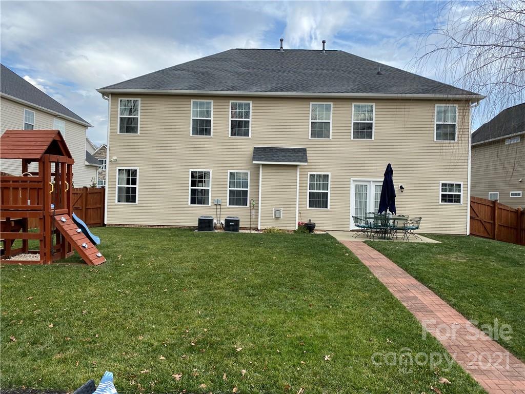 112 Roanoke Road Fletcher, NC 28732 - Photo 2 of 4