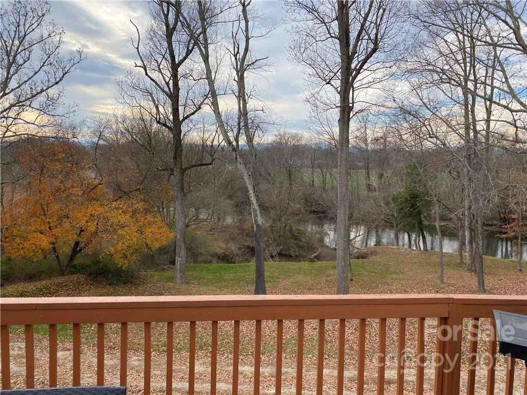 112 Roanoke Road Fletcher, NC 28732 - Photo 3 of 4