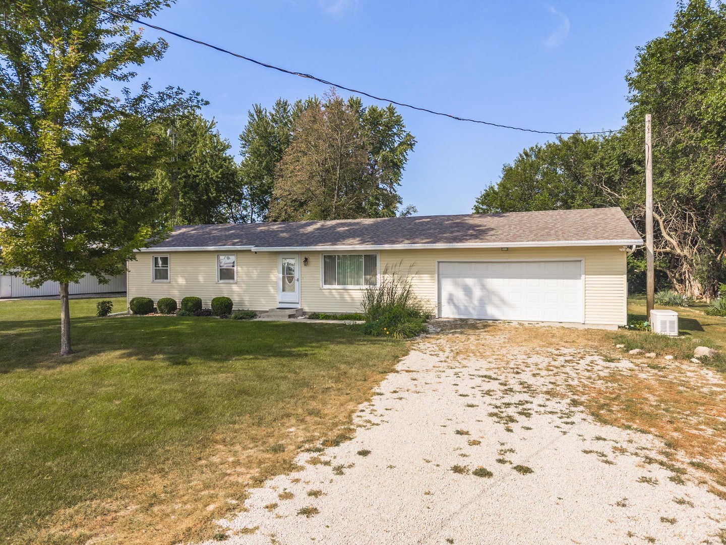 14235 North 1775 E Road Pontiac, IL 61764 - Photo 1 of 54 Gallery Image 1