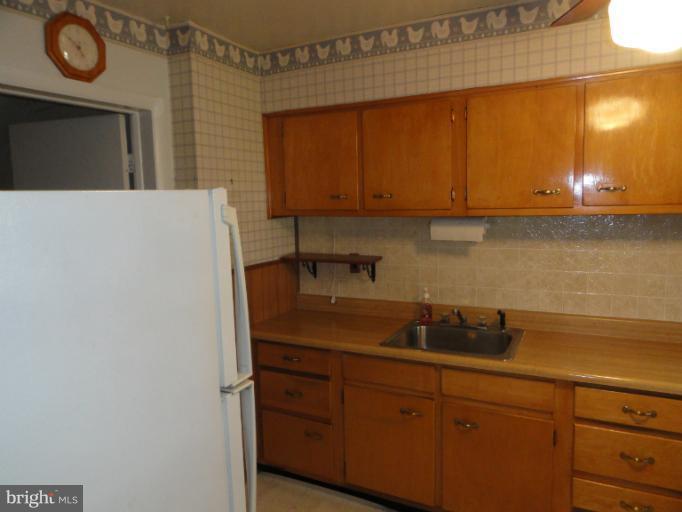 5685 Arnhem Road Baltimore, MD 21206 - Photo 1 of 24 Interior (General)