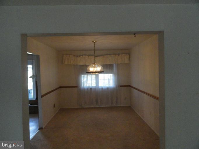 5685 Arnhem Road Baltimore, MD 21206 - Photo 22 of 24 Dining Room