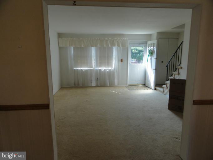 5685 Arnhem Road Baltimore, MD 21206 - Photo 6 of 24 Dining Room
