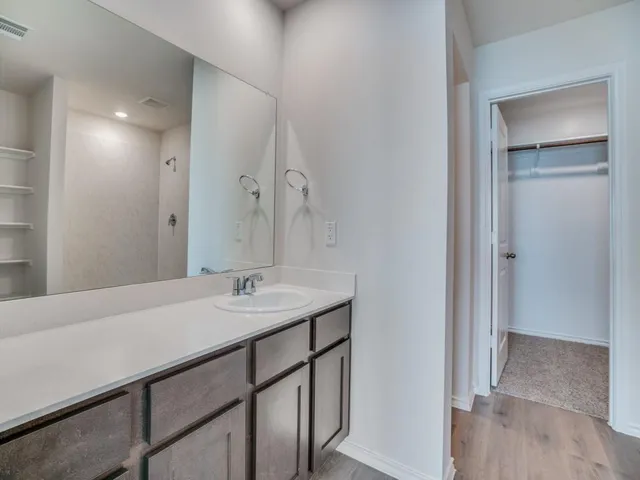 $2,175 | 1328 Briar Hl Drive, Denton, TX 76207