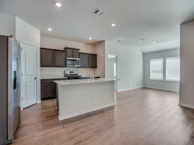 $2,175 | 1328 Briar Hl Drive, Denton, TX 76207