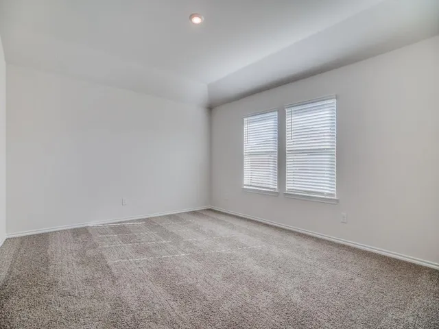 $2,175 | 1328 Briar Hl Drive, Denton, TX 76207