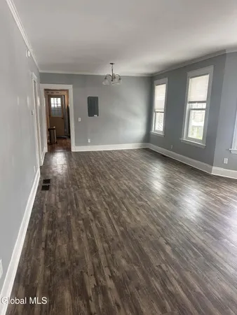 $2,300 | 1687 Avenue A, Schenectady, NY 12308