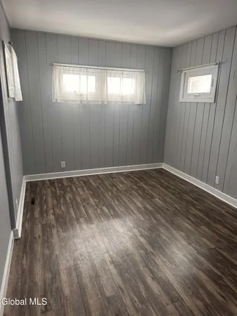 $2,300 | 1687 Avenue A, Schenectady, NY 12308