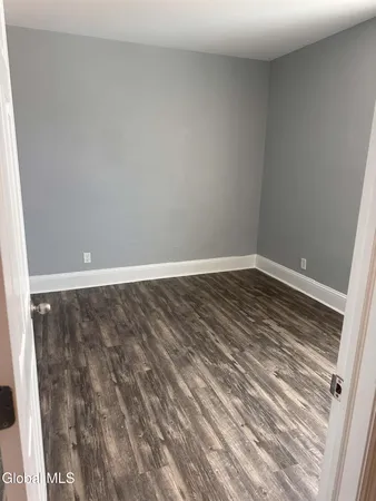 $2,300 | 1687 Avenue A, Schenectady, NY 12308