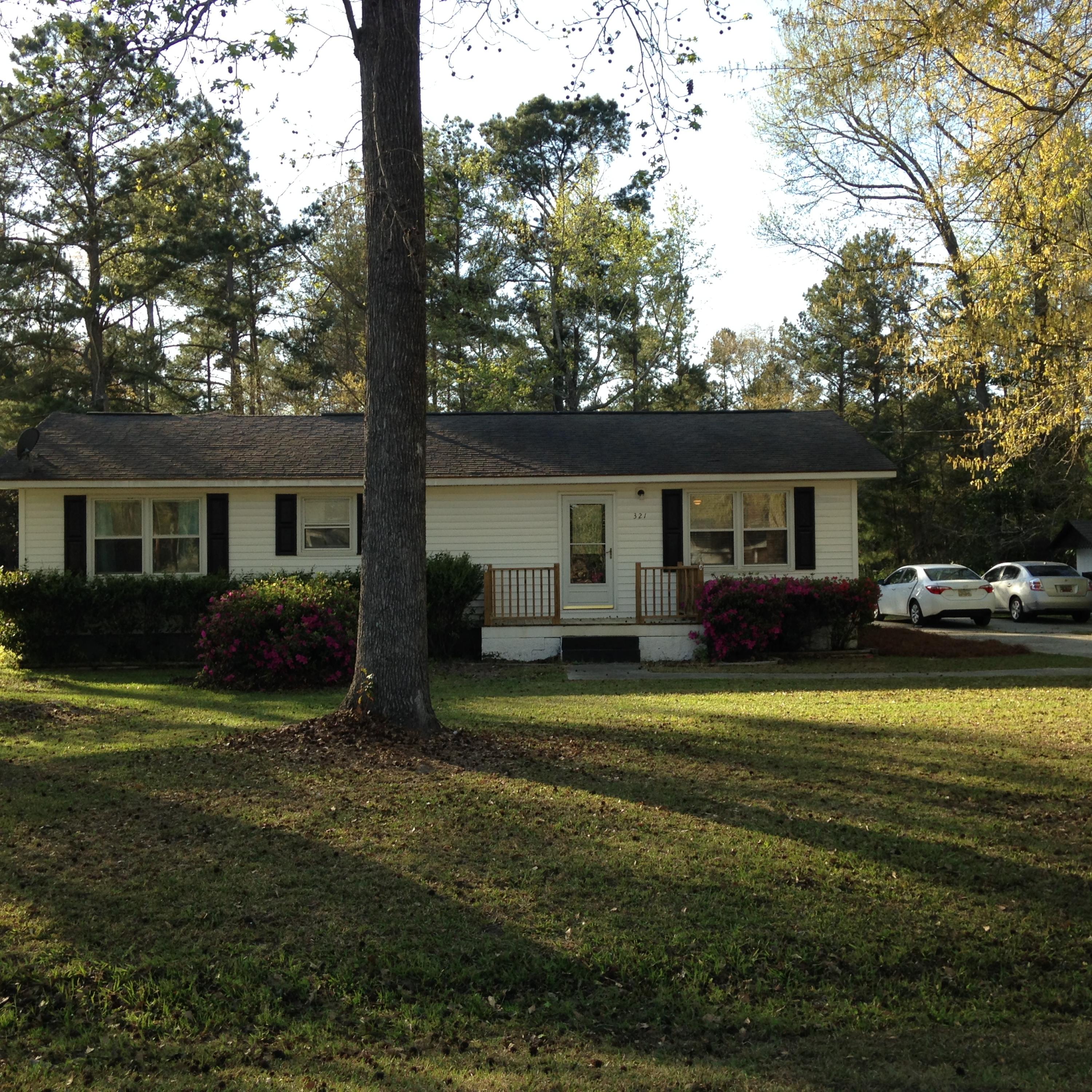 321 Behling Street St. George, SC 29477 - Photo 2 of 26 IMG_1139