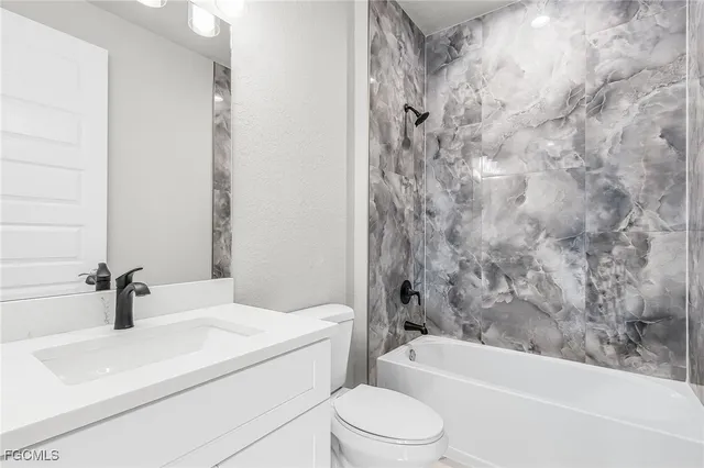 $329,000 | 526 Braelyn Street, LaBelle, FL 33935