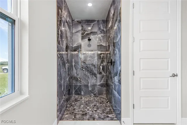 $329,000 | 526 Braelyn Street, LaBelle, FL 33935