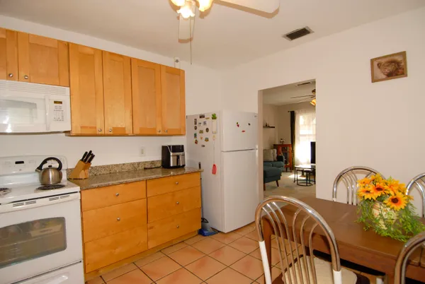 $759,000 | 205 Southeast 4th Terrace, Unit 12, Dania Beach, FL 33004