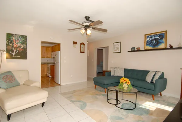 $759,000 | 205 Southeast 4th Terrace, Unit 12, Dania Beach, FL 33004