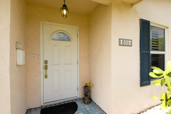 $759,000 | 205 Southeast 4th Terrace, Unit 12, Dania Beach, FL 33004