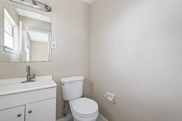 $1,650 | 3927 Prudence Drive, Houston, TX 77045