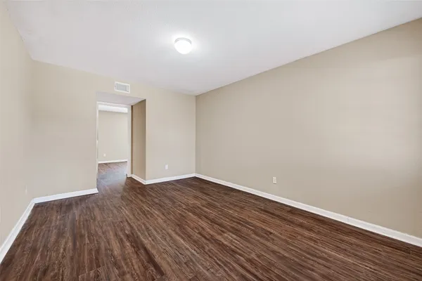 $1,650 | 3927 Prudence Drive, Houston, TX 77045