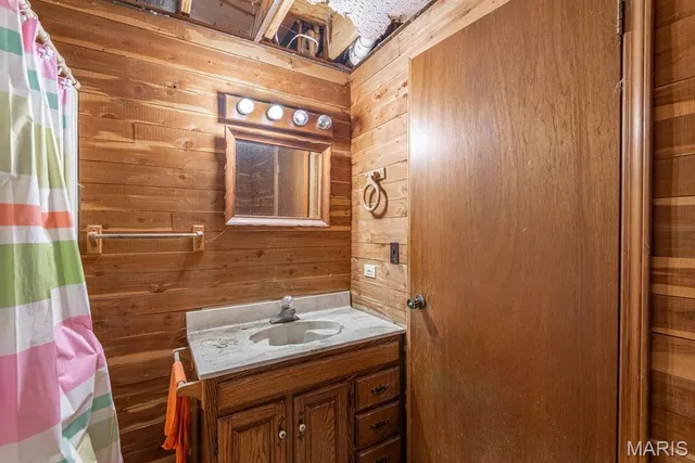 $310,000 | 3 Southwoods Drive, Festus, MO 63028