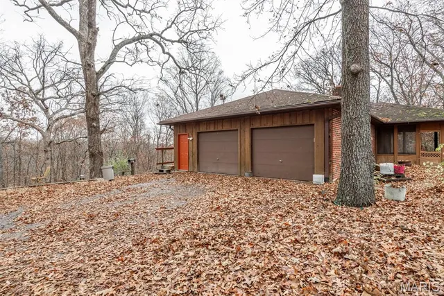 $310,000 | 3 Southwoods Drive, Festus, MO 63028