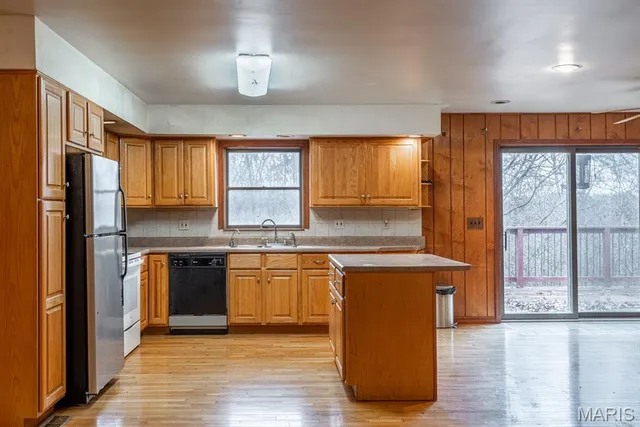 $310,000 | 3 Southwoods Drive, Festus, MO 63028