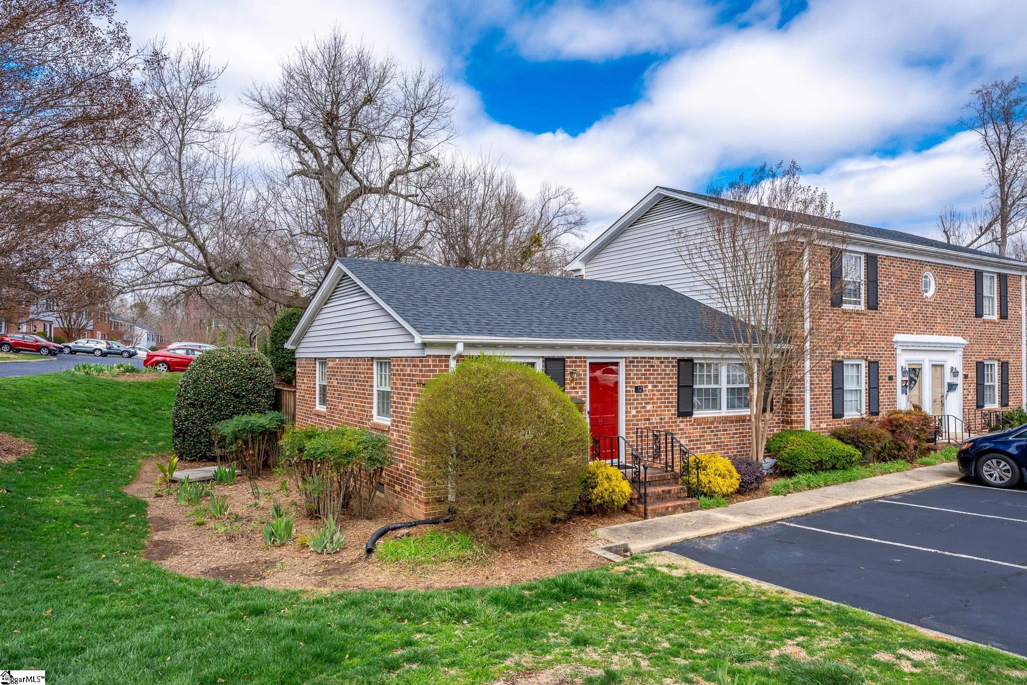 815 Edwards Road, Unit 32 Greenville, SC 29615 - Photo 3 of 23 Gallery Image 3