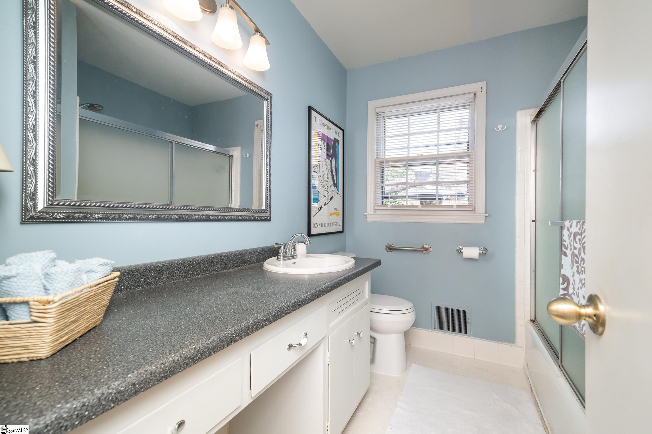 815 Edwards Road, Unit 32 Greenville, SC 29615 - Photo 10 of 23 Gallery Image 10